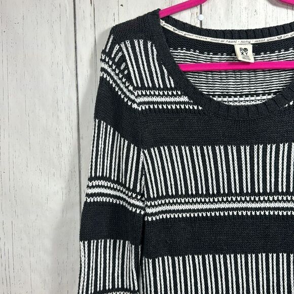 Roxy Black White Striped Sweater Dress Long Sleeve Knit Size L Cozy Winter Y2K - Picture 5 of 15
